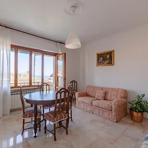  Appartamento Altido Front Sea Apt With Big Terrace In